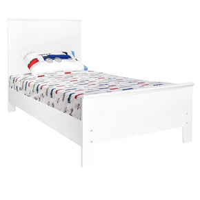 Cama Fontana alta en cuarto infantil moderno