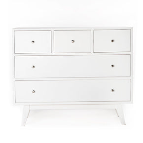 Cómoda blanca para cuarto de niña